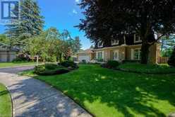 2262 BONNYLYN Court Oakville