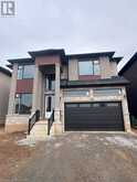 143 KLEIN Circle Ancaster