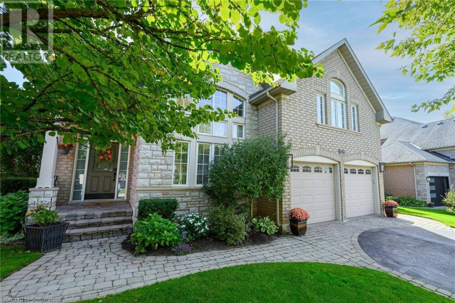 2345 CARPENTERS Circle Oakville