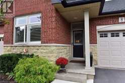 8 CARMICHAEL Trail Ancaster