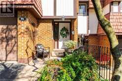 89 LARRAINE Avenue Dundas