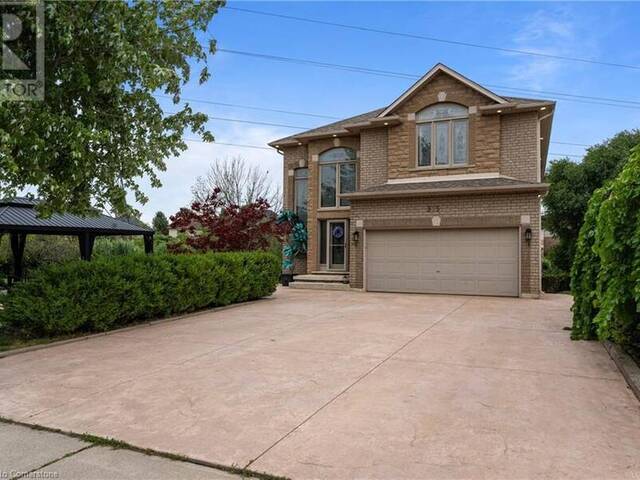 575 STONEHENGE Drive Ancaster Ontario