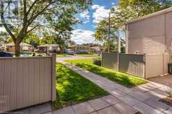 33 WOODMAN Drive S Hamilton