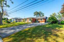 8 WOODCREST Drive Grimsby