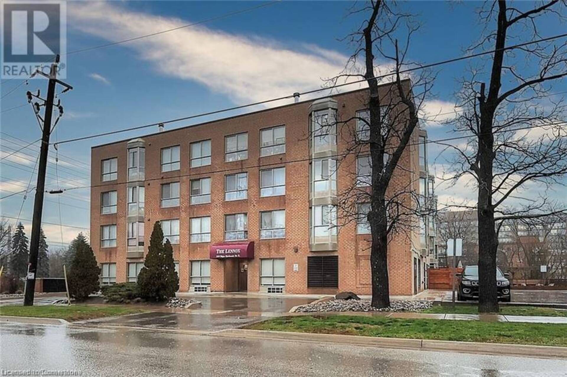 249 MAJOR MACKENZIE Drive E Unit# 106 Richmond Hill