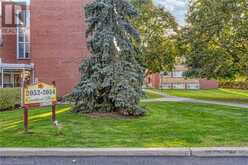 2052 COURTLAND Drive Unit# 304 Burlington