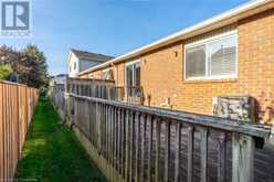 222 FELLOWES Crescent Unit# 11 Waterdown