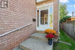 588 FOTHERGILL Boulevard Burlington