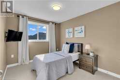 40 DARTMOUTH GATE Unit# 19 Stoney Creek