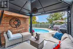 95 THOROUGHBRED Boulevard Ancaster