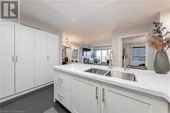 25 KINGSBRIDGE GARDEN Circle Unit# 1021 Mississauga