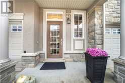 370 STONEHENGE Drive Unit# 27 Ancaster