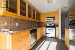 2000 CREEKSIDE Drive Unit# 305 Dundas