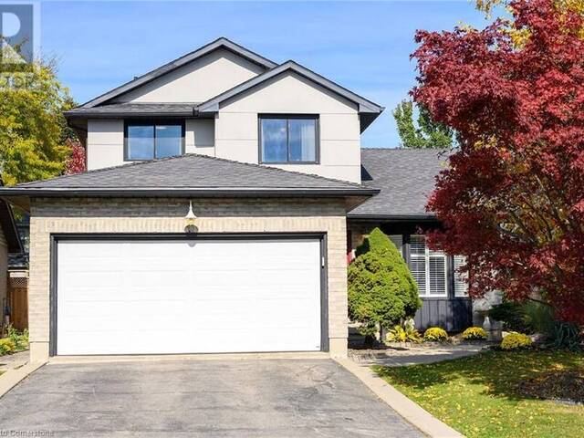 27 EMPEROR Avenue Hamilton Ontario