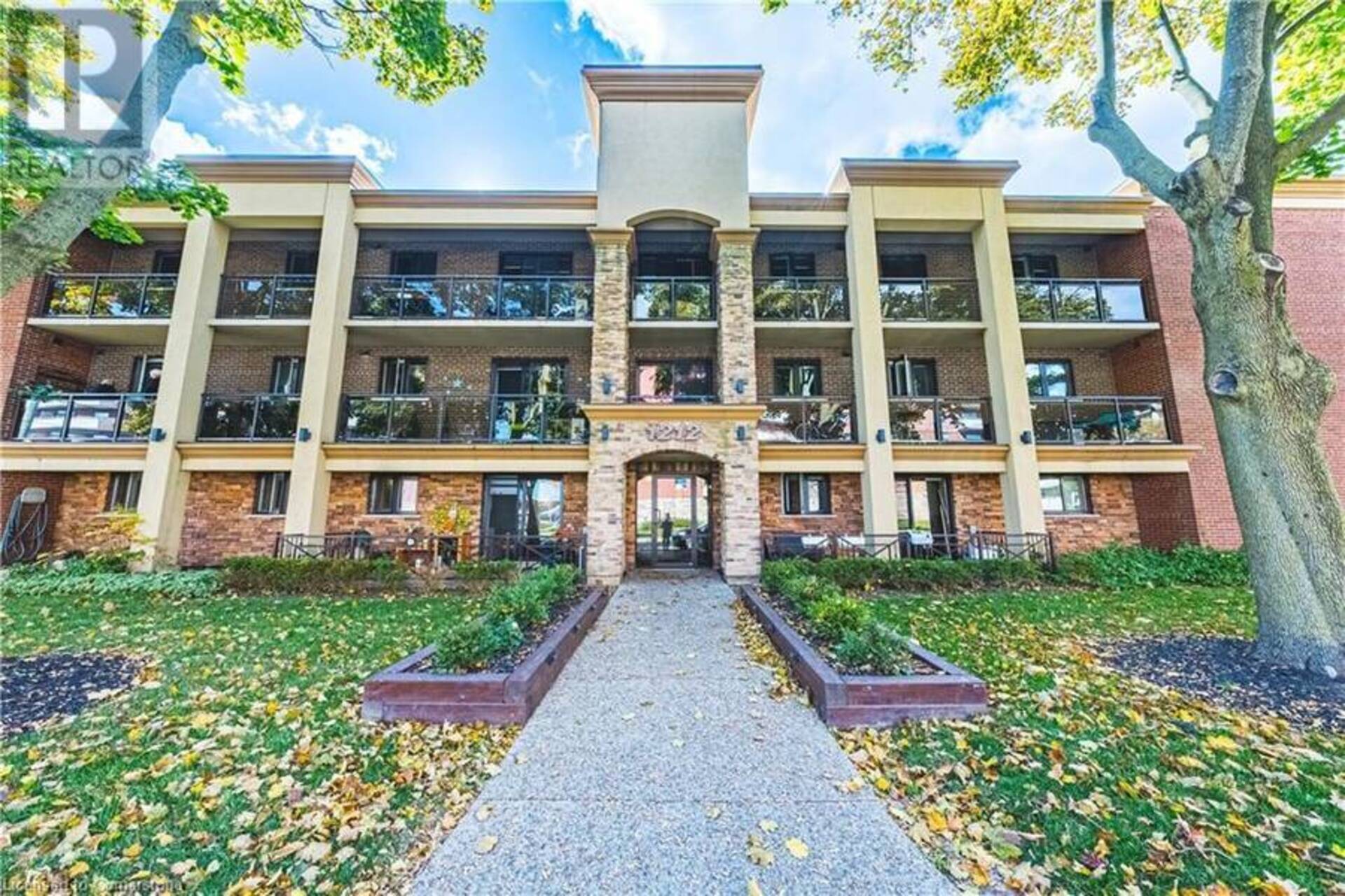 1212 FENNELL Avenue E Unit# 302 Hamilton