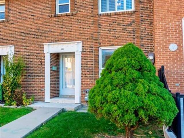 586 RENFORTH Drive Unit# 40 Etobicoke Ontario