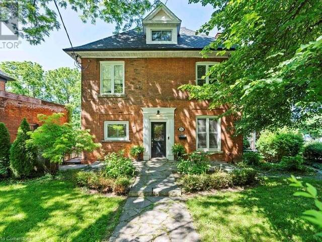 15 FREEMAN Place Hamilton Ontario