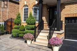 27 LEITH DRIVE Drive Bradford/West Gwillimbury