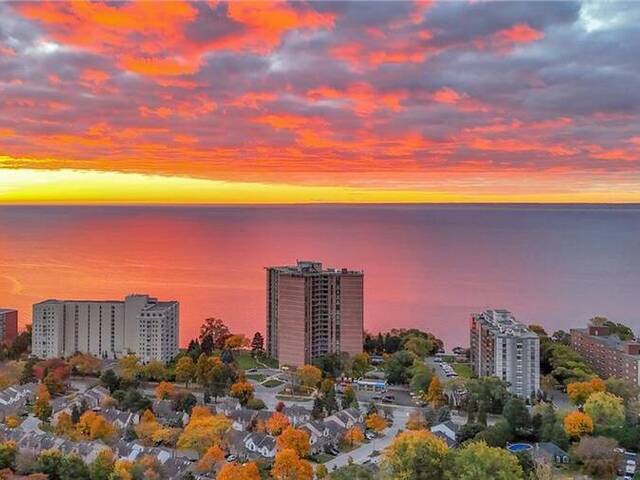 5250 LAKESHORE Road Unit# 1603 Burlington Ontario