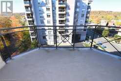 3000 CREEKSIDE Drive Unit# 604 Dundas