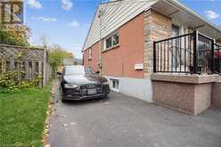 13 BEAUCOURT Place Unit# Upper Hamilton