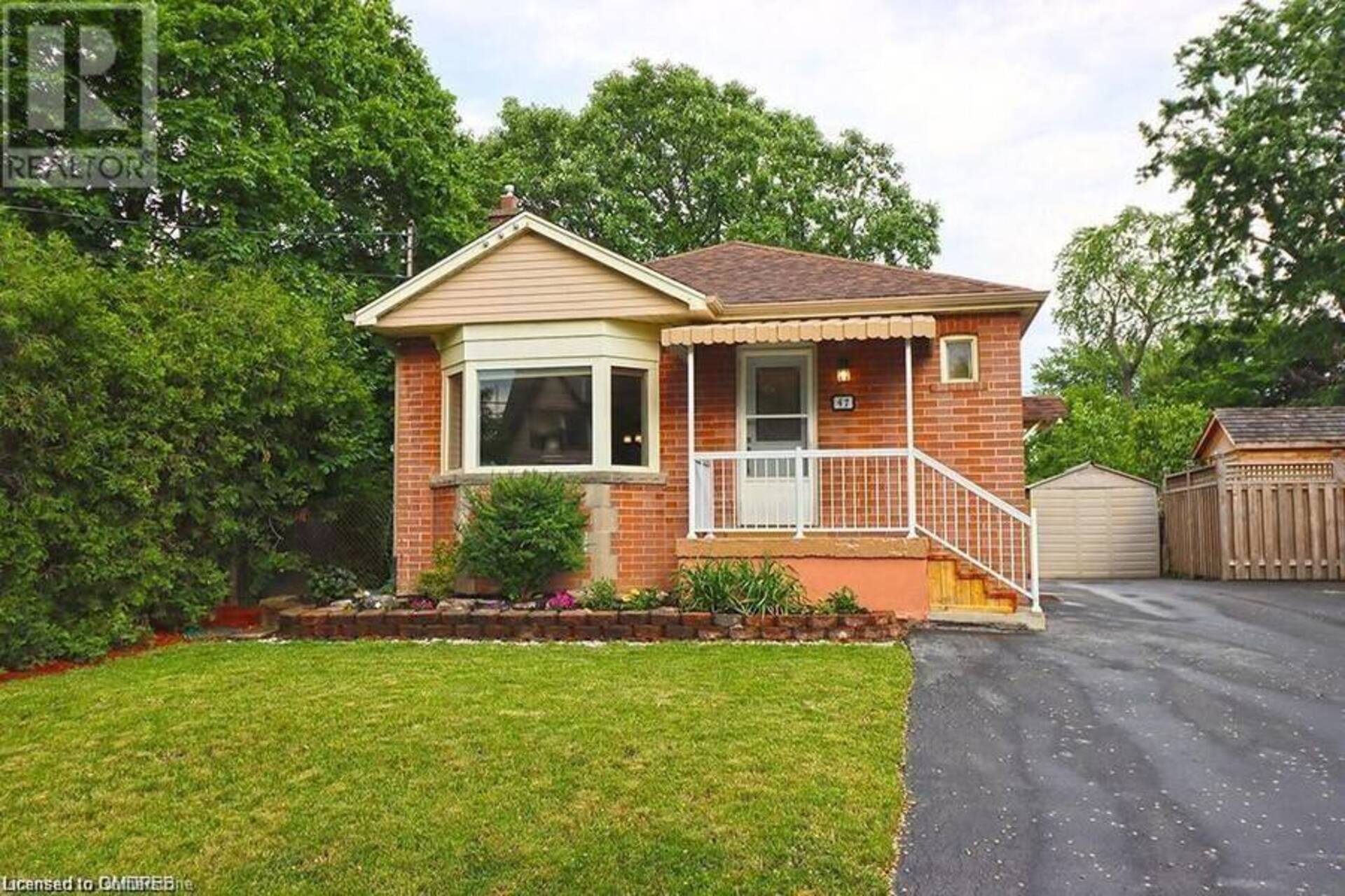 47 CLOVERHILL Road Unit# Lower Hamilton