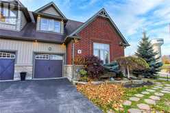 4 VALIANT Circle Binbrook