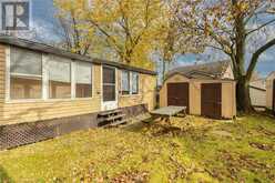 1038 LAKESHORE Road Selkirk