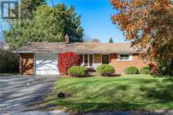 375 CLARENDON Drive Ancaster