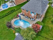 31 HOODLESS Court Brantford