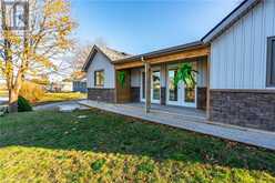 2094 LAKESHORE Road Dunnville