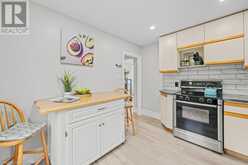 1108 QUEENSDALE Avenue E Hamilton