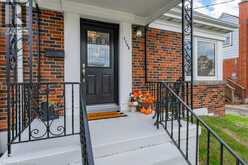 1108 QUEENSDALE Avenue E Hamilton