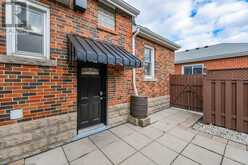 1108 QUEENSDALE Avenue E Hamilton