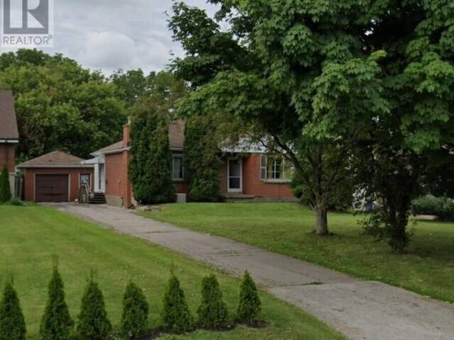 33 STONE CHURCH Road W Hamilton Ontario