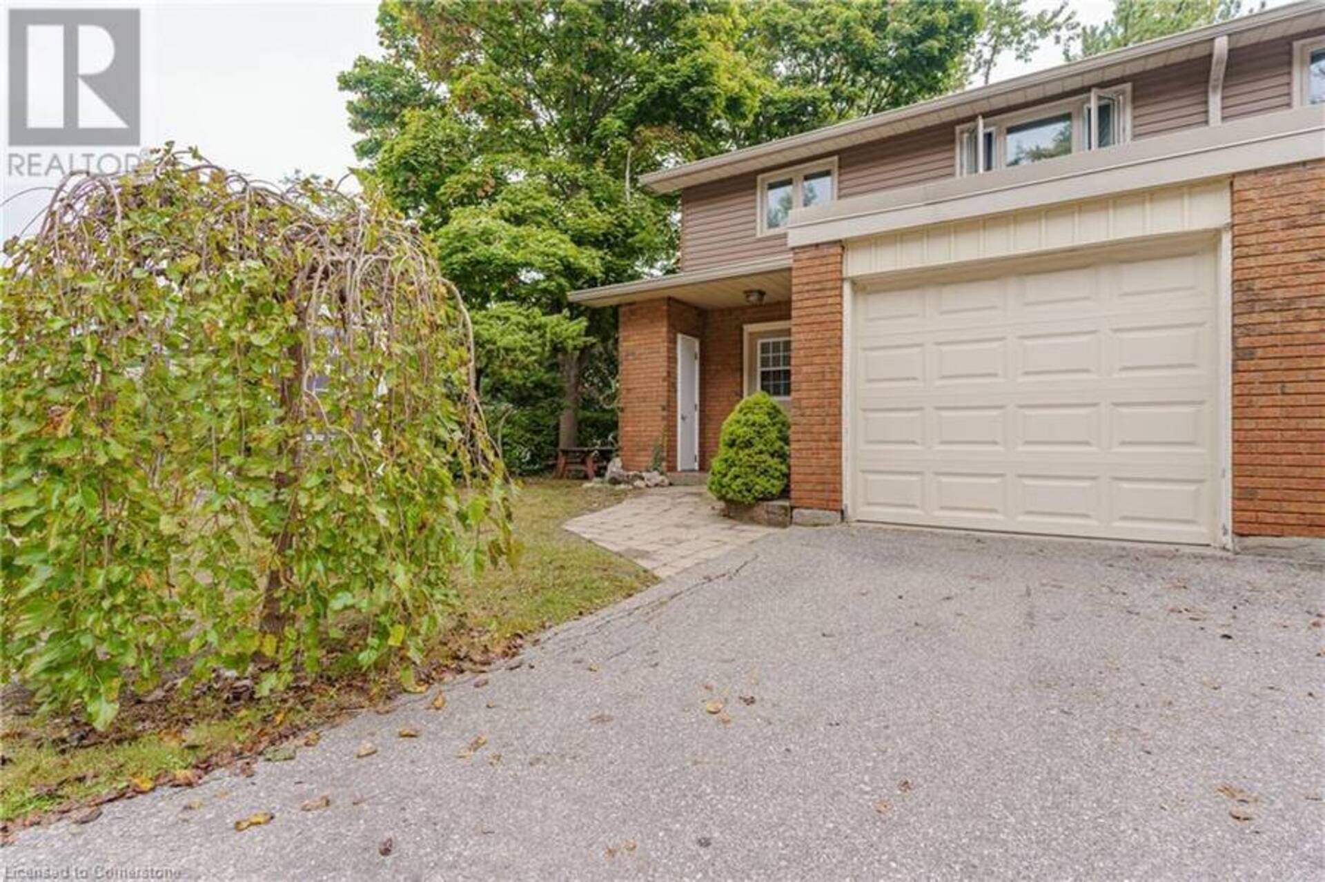 1270 GAINSBOROUGH Drive Unit# 11 Oakville