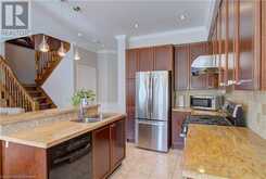 2375 STONE GLEN Crescent Oakville