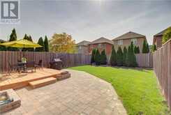 2375 STONE GLEN Crescent Oakville