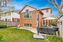 32 BROOKHURST Crescent Waterdown