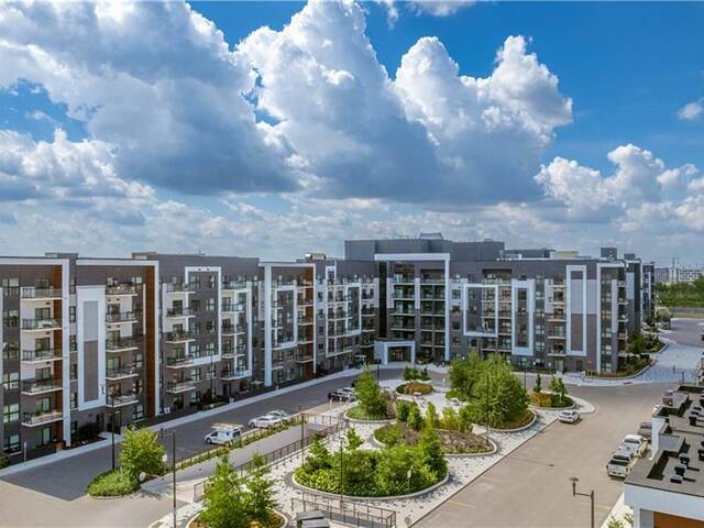 128 GROVEWOOD Common Unit# 513 Oakville Ontario