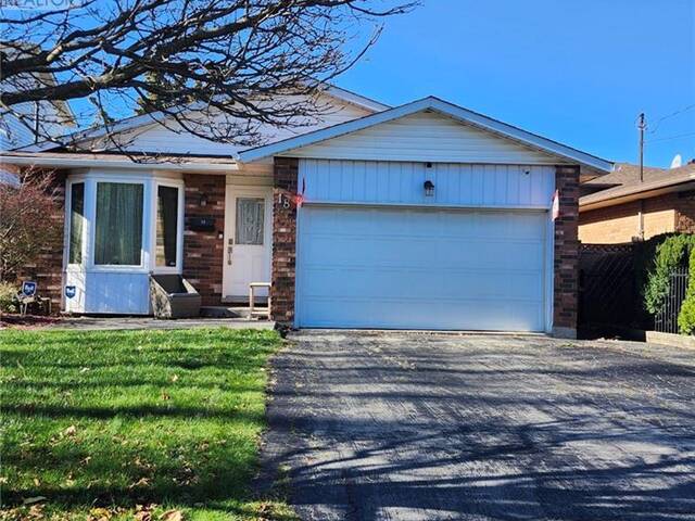 18 ROSEWELL Street Hamilton Ontario