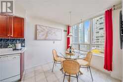 156 ENFIELD Place Unit# 808 Mississauga