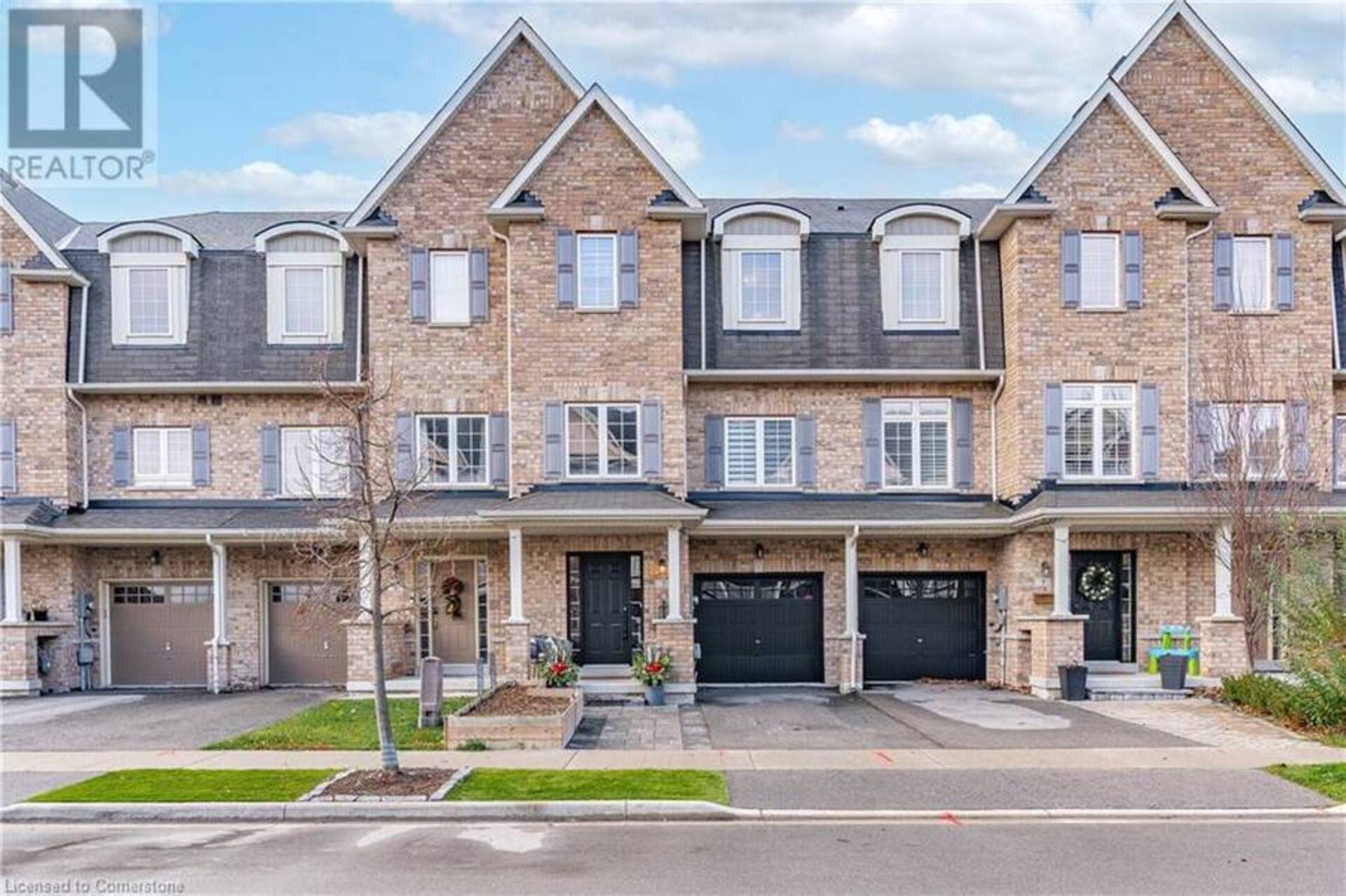 7 SAVAGE Drive Waterdown