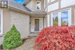 196 AMBERLY Boulevard Ancaster