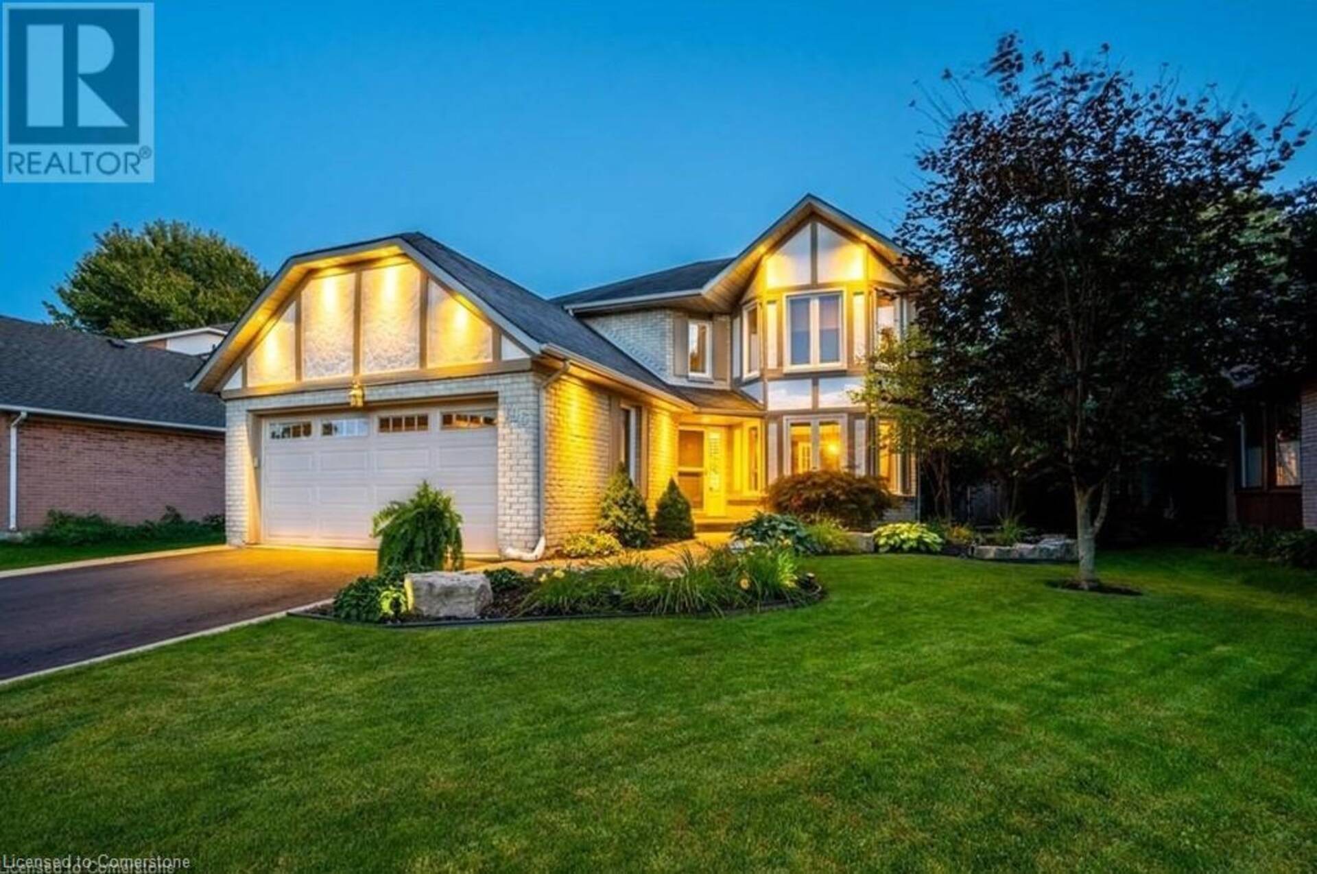 196 AMBERLY Boulevard Ancaster