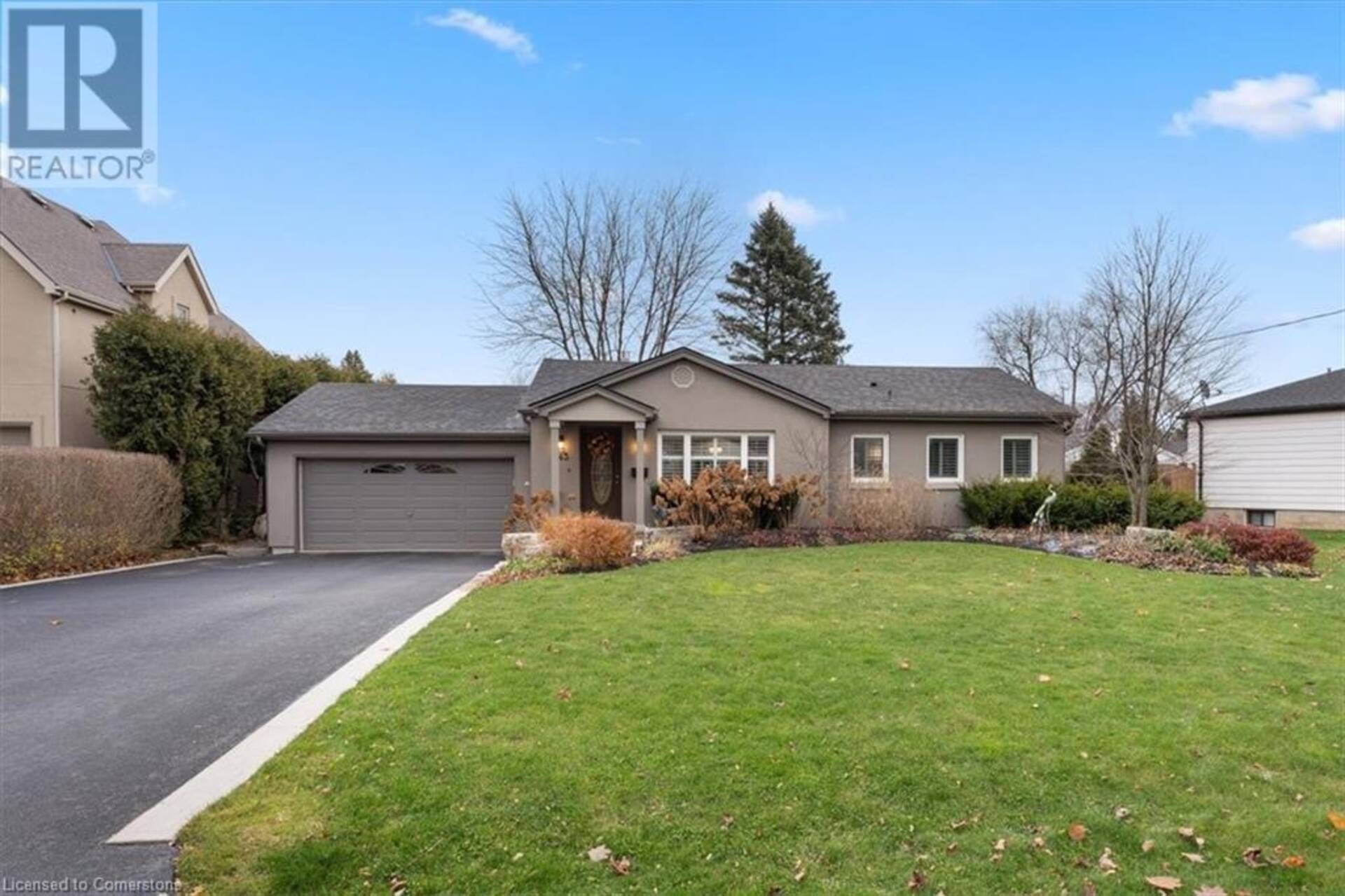 243 CRESTWOOD Street Ancaster