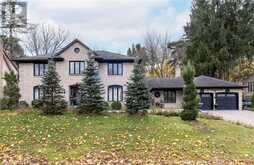 28 STONEGATE Drive Ancaster