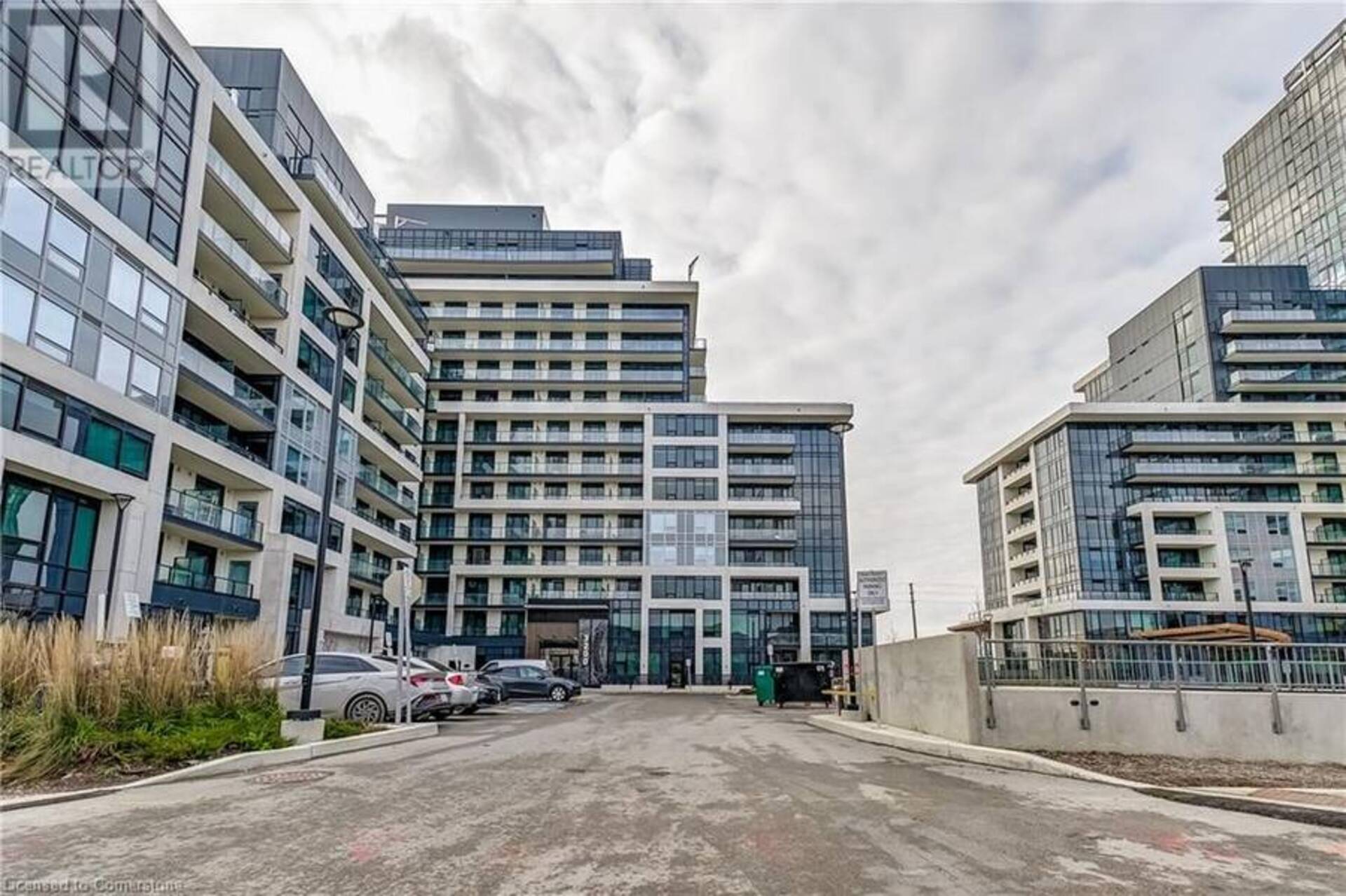 3200 WILLIAM COLTSON Avenue Unit# 401 Oakville