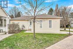 376 SILVERBIRCH Boulevard Mount Hope