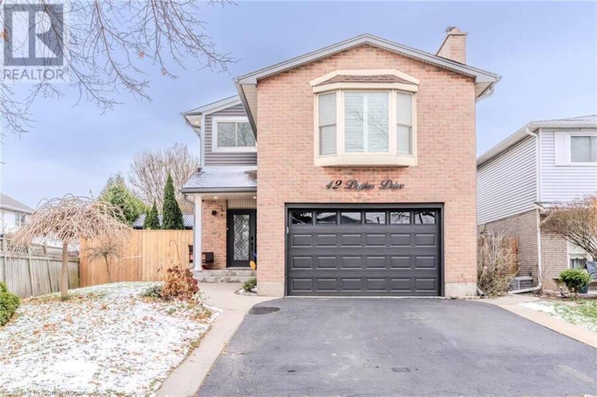 42 DRAKES Drive Stoney Creek